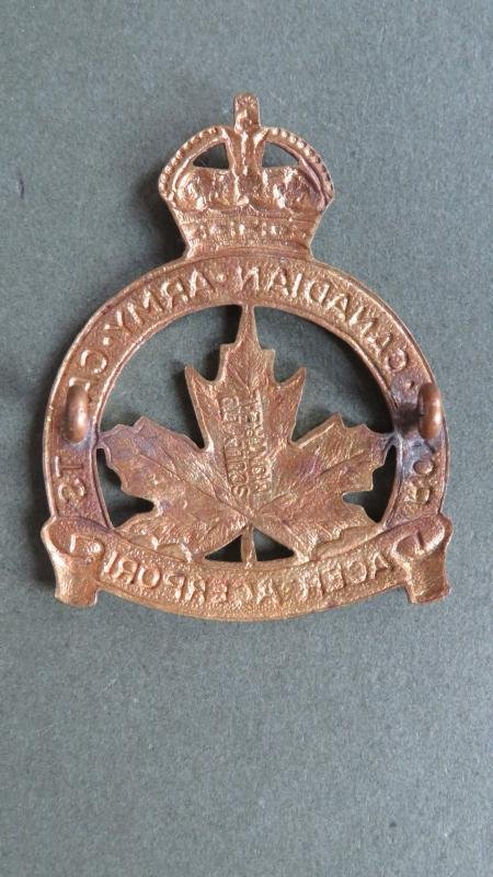 Canada Army Pre 1953 Royal Canadian Army Cadets Cap Badge — image 2