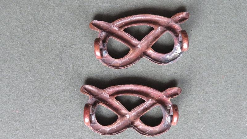 British Army The South Staffordshire Regiment Officers Service Dress Collar Badges — image 2