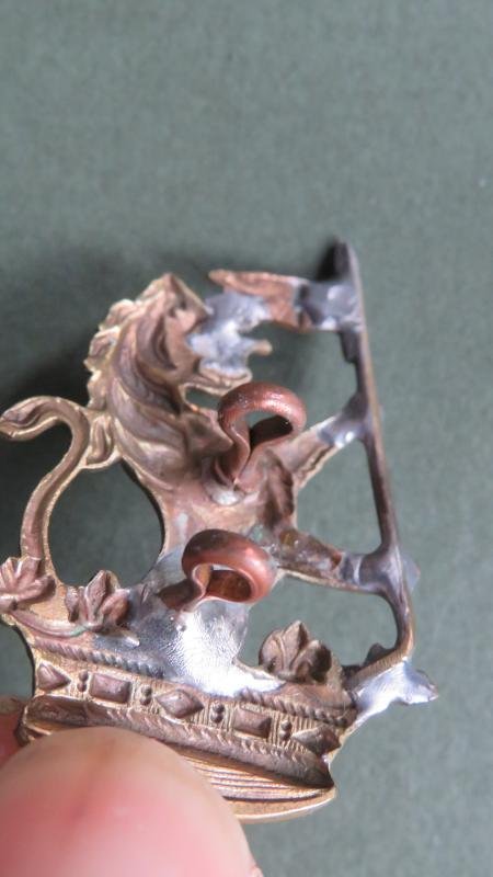 New Zealand 5th (Wellington Rifles) Regiment Cap / Collar Badge — image 3