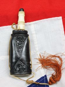 An Edo Japanese Kayakuire Teppo Musket Powder Flask