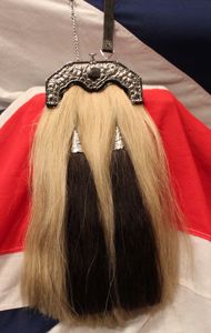 A Good Scottish Highland Dress Horsehair Thistle Emblem Sporran