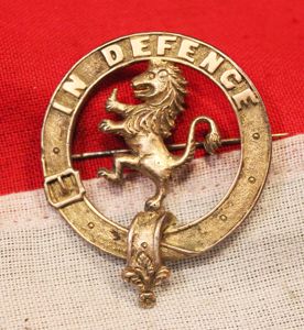 Royal Scottish Clan Glengarry Badge 'In Defence' Lion Rampant, Gilt