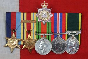 1st Army WW2 Hampshire Regiment 5 Medal Group With Territorial …