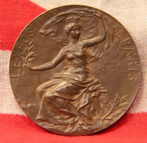 Bronze L'Exposition de Paris 1900 Commemorative Medal;