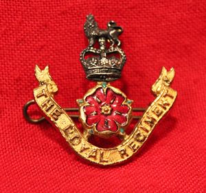 A Very Good Officer's Silver and Gilt Cap Badge of …
