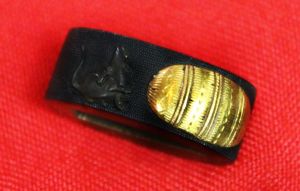 A Stunning Quality Edo Period Tanto Fuchi In Shakudo and …