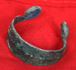 A Remarkably Beautiful & Elegant Proto Celtic Bronze Age Bracelet …