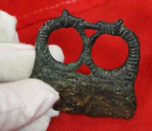 Very Rare Ancient Dragon-Head Viking Fire-Starter, A 'Drepa Upp Eld'. …