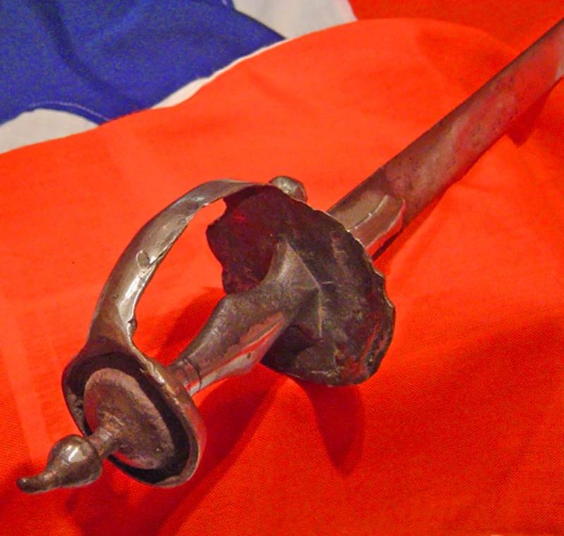 Early 17th to 18th Century Sikh Khanda Hilt Firangi Long Sword — image 2