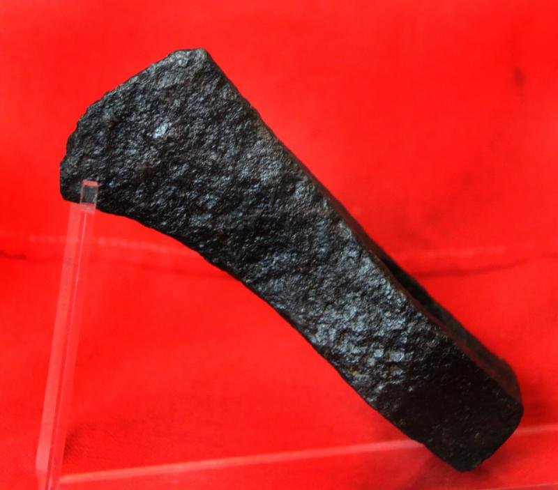 A Rare, Original, Ancient Viking Iron Battle Hammer-Axe. Around 1100 to 1200 Years Old. Almost Every Viking Warrior Used the Axe or Spear As Their Primary Combat Weapon. Swords Were the Prerogative of Kings or Earls {Jarls} A South West England Find — image 2