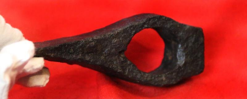 A Rare, Original, Ancient Viking Iron Battle Hammer-Axe. Around 1100 to 1200 Years Old. Almost Every Viking Warrior Used the Axe or Spear As Their Primary Combat Weapon. Swords Were the Prerogative of Kings or Earls {Jarls} A South West England Find — image 4