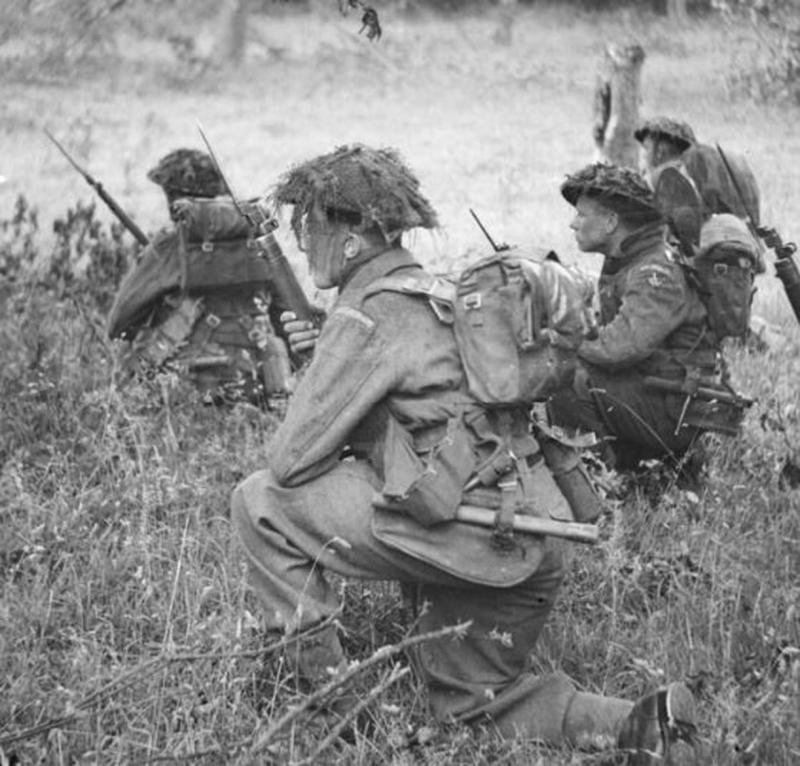 A British 1944 Pattern 'D-Day' Combat Helmet. MKIII Designed in 1943. Complete With Hand Painted Camouflage and Camouflage Net. — image 8