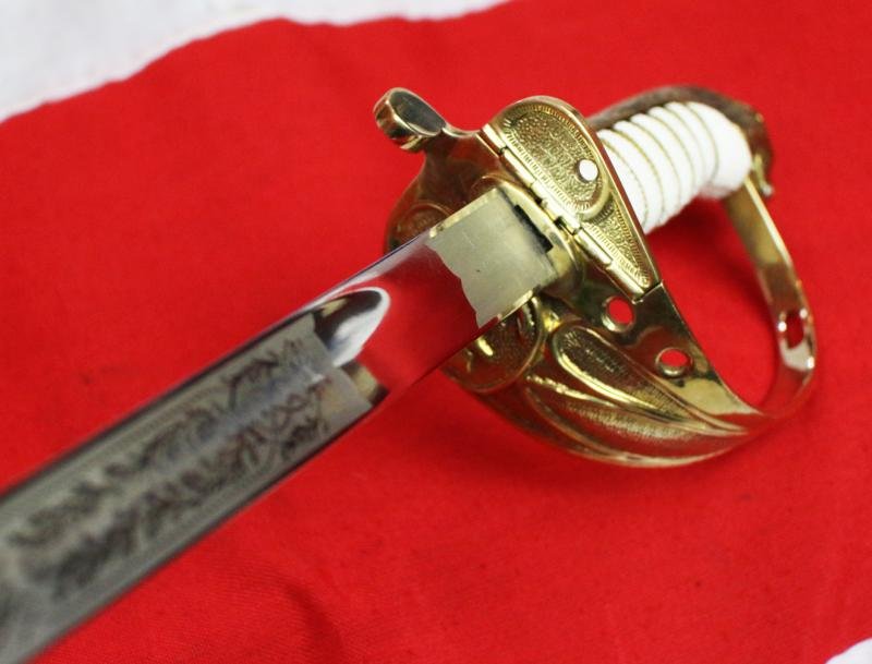 A ERII Royal Naval Officers Sword & Scabbard. Queen Elizabeth Cypher Blade & Traditional Queen's Crown Fouled Anchor Naval Pattern Hilt — image 7