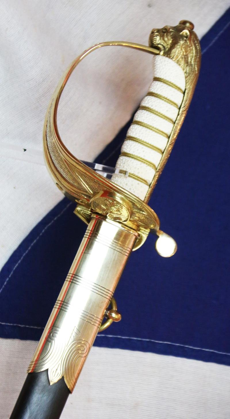 A ERII Royal Naval Officers Sword & Scabbard. Queen Elizabeth Cypher Blade & Traditional Queen's Crown Fouled Anchor Naval Pattern Hilt — image 8
