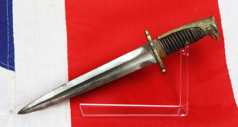 A Rare 1930's & WW2 Italian Facist Youth Movement Dagger. Eagle Head Pommel. The Italian Version of The Hitler Youth Dagger — image 2