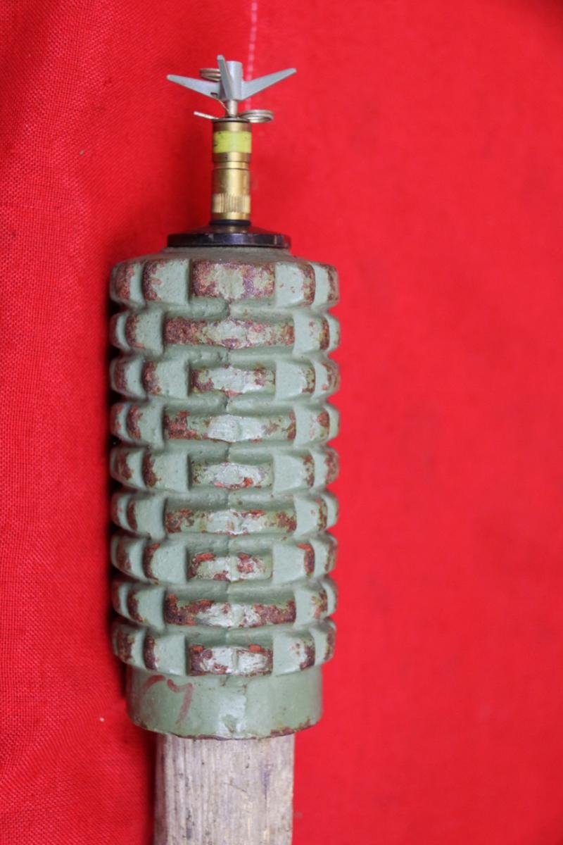 Deactivated Original Yugoslavian Stake Mine PMR-2A Anti-Personnel Mine. From the Bosnian War With Original UMNP-1V Fuse — image 3