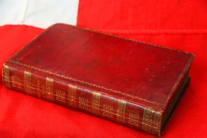 A Rare Admiralty Publication of A List of the Flag Officers and Other Commissioned Officers of His Majesty's Fleet In 1st January 1818. Printed By S Brooke, Paternoster Row, London. Superbly Bound In Red Morocco Leather With Gold Titling — image 2