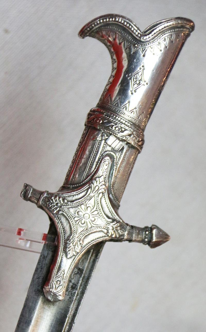 A Rare & Beautiful, French, Napoleonic Wars Era, Consular Guard, Then, Imperial Guard, Silver Mounted Sword. A 'Sabre d'Officier Superieur a Monture a L'Orientale', With French Napoleonic Nationale Maker Inscription, Coulaux et Cie, Circa 1801 — image 3