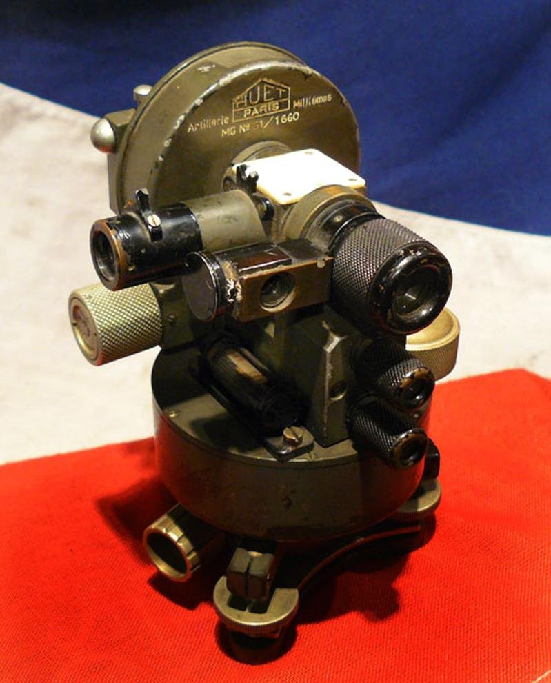 A Most Scarce French WW1 Military Theodolite Manufactured by M G Huet of Paris. 61/1660 Artillerie Milliemes — image 2