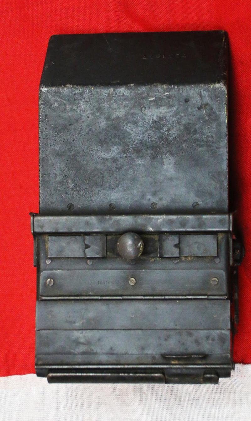 A Very Sound and Good Condition World War II British Tank Site / Periscope- — image 4