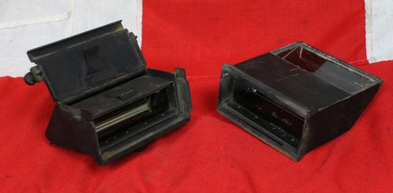 A Very Sound and Good Condition World War II British Tank Site / Periscope- — image 7