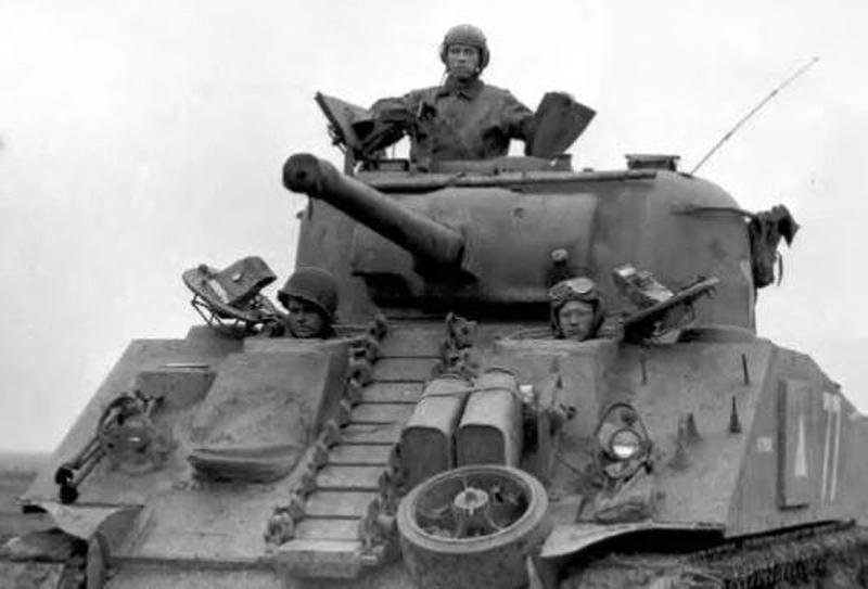 A Very Sound and Good Condition World War II British Tank Site / Periscope- — image 9