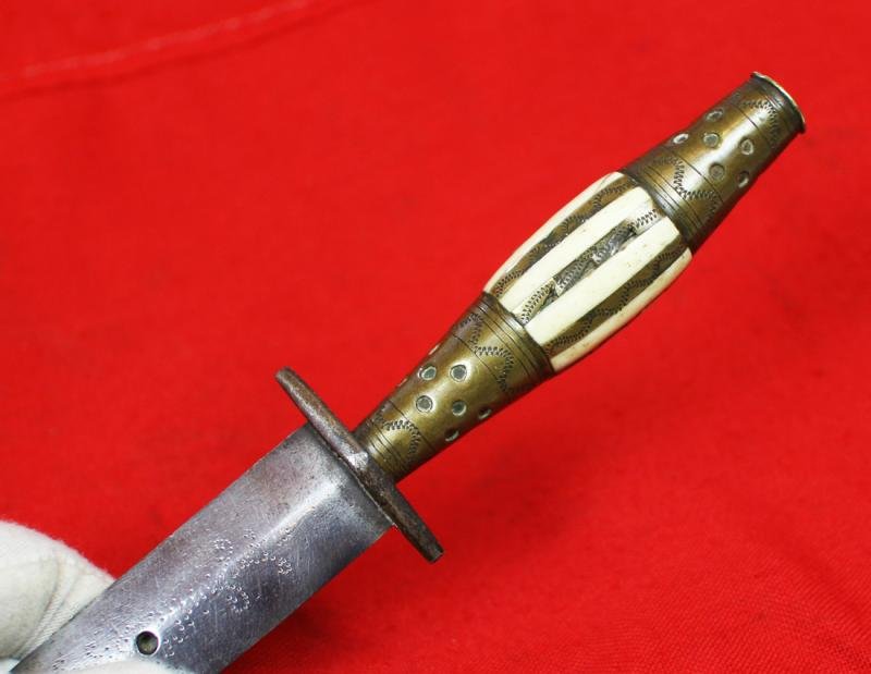 A Very Good, Antique Decorated Spanish Antique Albacete Fighting Knife, aka The Albacete Knife Plug Bayonet. With Pieced Blade & Dot Punched Decoration With A Brass and Carved Bone Hilt — image 3