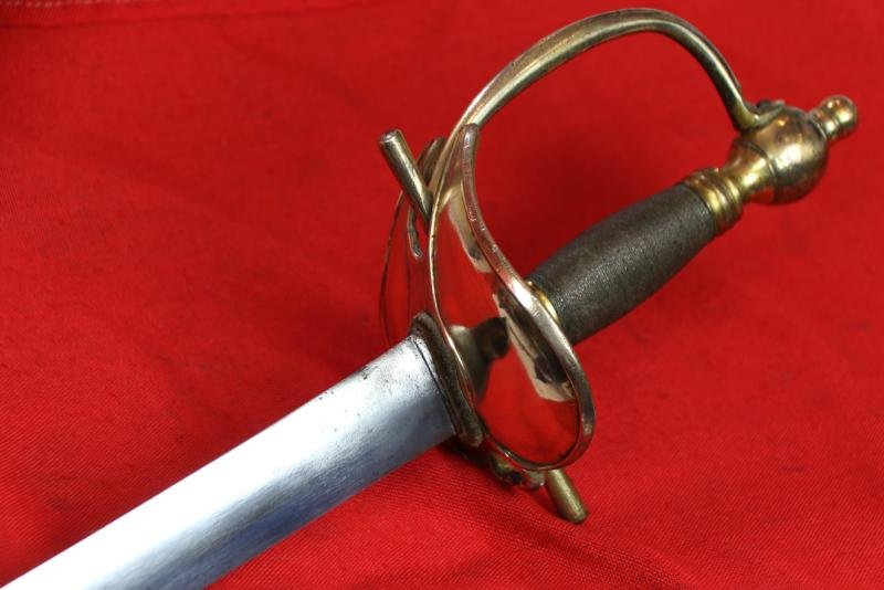 A Superb, Original, 1796 Heavy Cavalry Officer's Sword, Napoleonic Wars and Waterloo Period, With Broadsword Double Edged Blade, All Steel Combat Scabbard Used by an Officer of the Union & Household Brigade at Quatre Bras & Waterloo — image 4