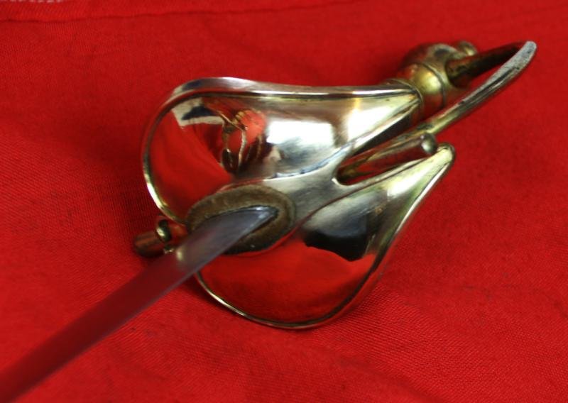 A Superb, Original, 1796 Heavy Cavalry Officer's Sword, Napoleonic Wars and Waterloo Period, With Broadsword Double Edged Blade, All Steel Combat Scabbard Used by an Officer of the Union & Household Brigade at Quatre Bras & Waterloo — image 5