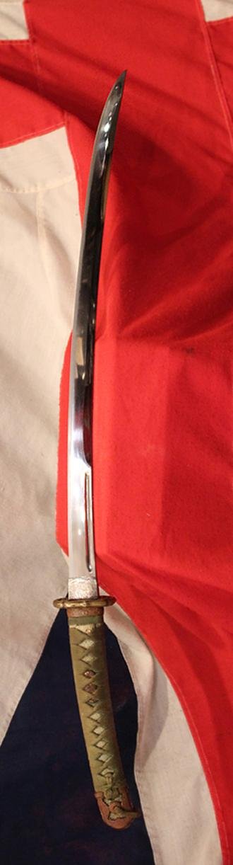 A Superb Nagamaki Naoshi 'Uno Kubi Zukuri' Bladed 500 Year Old Koto Era Samurai Sword Signed Kanesada Saku of Seki Dated 1521, Last Used and Surrendered In 1945 — image 3