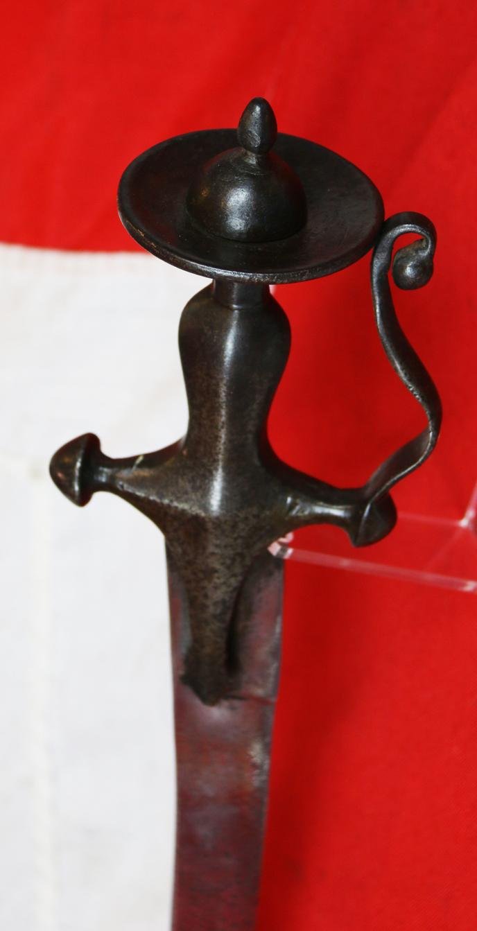 Historical 17th-18th Century Indian Tulwar Sword From the Siege and Relief Of Lucknow. Battle Trophy of Irish Captain Of the 32nd Foot, Capt. H.G.Browne V.C. From His Collection of Swords From The Battles & Defence. — image 3