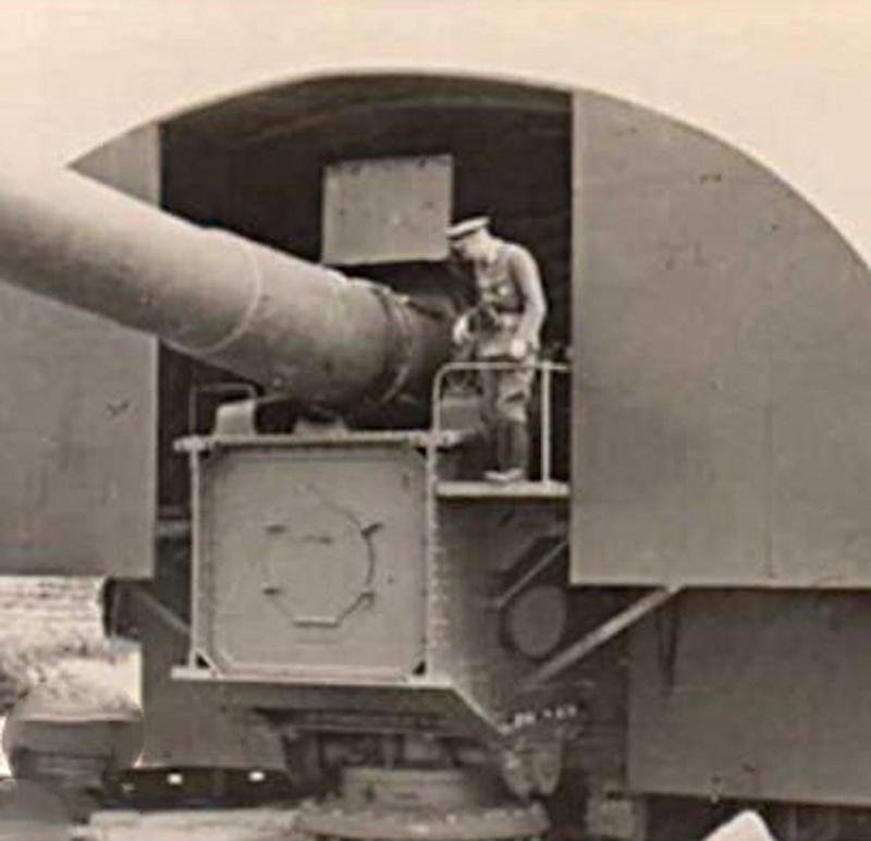 A Very Good Original, WW2, Kriegsmarine Coastal Artillery Combat Badge Kriegsabzeichen für die Marineartillerie FLL 43 – Friedrich Linden of Lüdenscheid — image 5