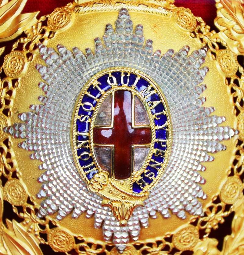 A Stunning British Royal Horseguards, Blues and Royals and Lifeguards Officer's Mint Condition Helmet Plate in Enamel and Fire Gilt One of The Most Beautiful Helmet Plates Ever Designed and Worn — image 4