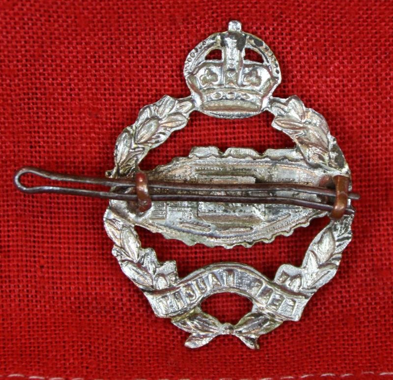 Genuine WW2 Royal Tank Regiment Cap Badge. Formerly of Sapper Mumby R.E. — image 2
