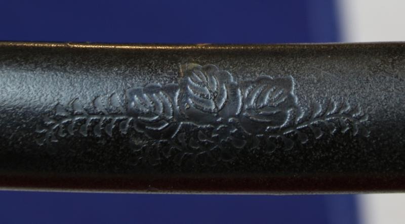 A Koto Period Signed Kiyomitsu Chisa Katana With Original Edo Period Mounts & Saya With The Toyatomi Clan & Imperial Kiri Kamon — image 6
