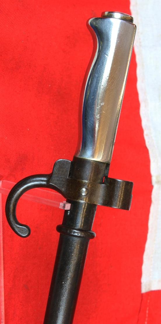A Superb 19th-20th Century French 1886 Pattern Lebel Rifle Sword Bayonet & Frog. WW1 French Foreign Legion Issue — image 2