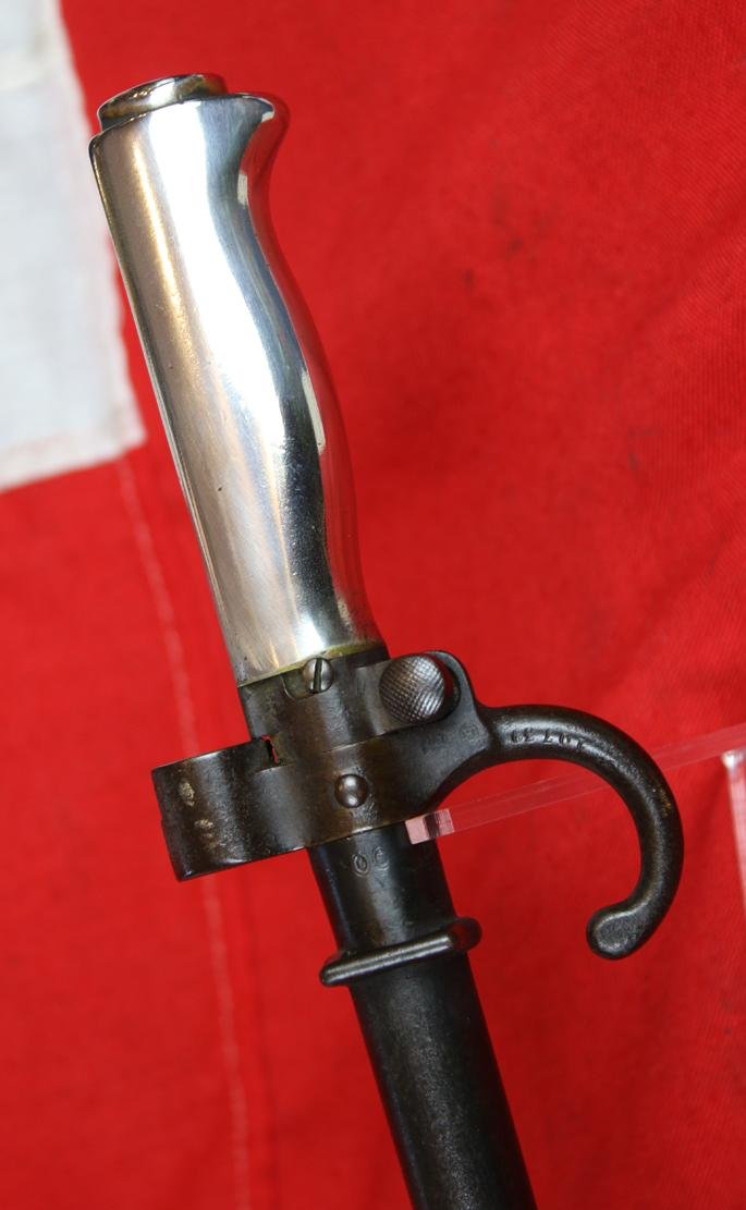 A Superb 19th-20th Century French 1886 Pattern Lebel Rifle Sword Bayonet & Frog. WW1 French Foreign Legion Issue — image 4