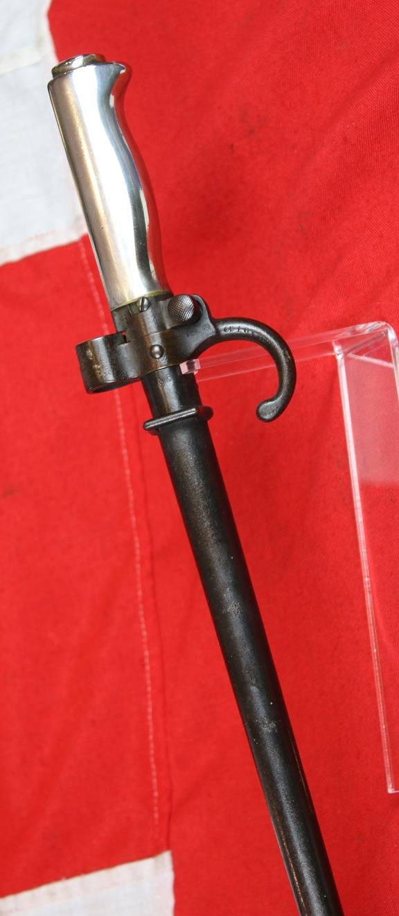 A Superb 19th-20th Century French 1886 Pattern Lebel Rifle Sword Bayonet & Frog. WW1 French Foreign Legion Issue — image 5