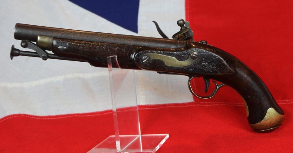 A Fine 1802 Tower of London New Land Pattern 'G.R.Crown' Lock Napoleonic Wars Light Dragoon Trooper's Flintlock Pistol. Used From The Peninsular War To The Battle of Waterloo Period. — image 3