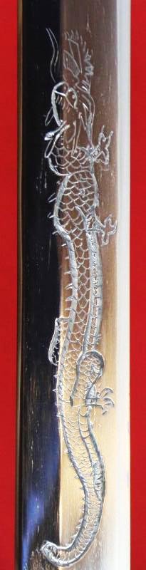 A Stunning, Antique, Edo Period Circa 1660 'Dragon Horimono' Shinto Horseman's Katana. With A Carved Horimono Blade of a Dragon. With a Superb Suguha Hamon That Transforms With Choji Elements At The Top Section — image 2