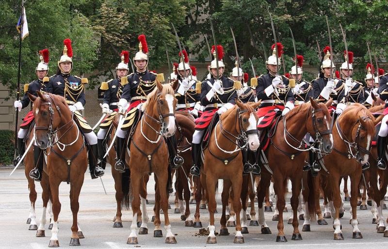 Superb & Stunning Antique French Gendarmerie Cavalry Helmet . Maker Marked, B. Frank, Aubervilliers. This Original Antique French Cavalry Combat and Full Dress Service Helmet Is An Absolute Beauty In As Close To Mint Condition As It Is Possible To Be — image 10