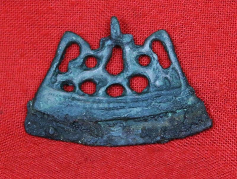 Very Rare Ancient 10th Century Viking Fire-Starter, A 'Drepa Upp Eld '. Viking Riders on Horses & Steel Striking Blade. Used With Amadou Touchwood Fungus {Fomes Fomentarius}. To Make Fire At Sea, Whilst Sailing In a Viking Long Boat — image 5