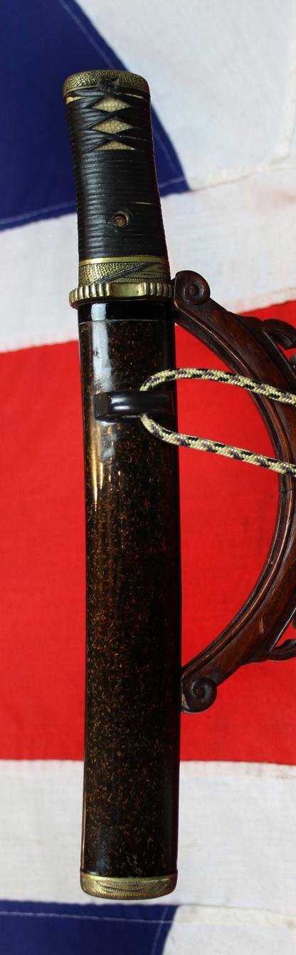 A Superb Antique, Shinto Era, Unokubi (鵜首) Zukuri Blade Tantō, 17th Century. Edo Matsushiro Sinano School Sinchu and Silver Koshirae. Just Arrived From A Premium Grade Collection, Previously Acquired Over Decades — image 2