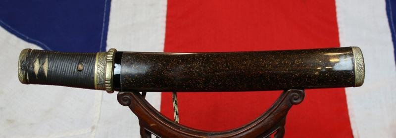 A Superb Antique, Shinto Era, Unokubi (鵜首) Zukuri Blade Tantō, 17th Century. Edo Matsushiro Sinano School Sinchu and Silver Koshirae. Just Arrived From A Premium Grade Collection, Previously Acquired Over Decades — image 3