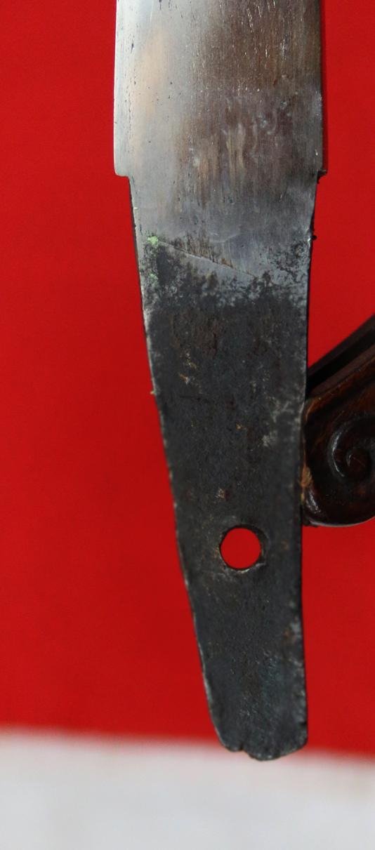 A Superb Antique, Shinto Era, Unokubi (鵜首) Zukuri Blade Tantō, 17th Century. Edo Matsushiro Sinano School Sinchu and Silver Koshirae. Just Arrived From A Premium Grade Collection, Previously Acquired Over Decades — image 7