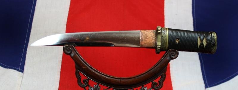 A Superb Antique, Shinto Era, Unokubi (鵜首) Zukuri Blade Tantō, 17th Century. Edo Matsushiro Sinano School Sinchu and Silver Koshirae. Just Arrived From A Premium Grade Collection, Previously Acquired Over Decades — image 8