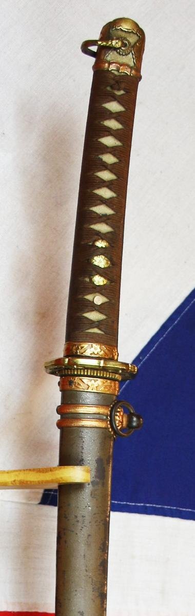 A Simply Stunning Ancestral Bladed WW2 Officer's Sword With a Blade Circa 1665, Signed, Yamashiro Koku Jyu Minamoto Tsunahiro (山城国住源綱廣). It Is Extremely Likely An Ancestral Bladed War Service Sword Of a Surrendered General Or at Very Least a Colonel. — image 7