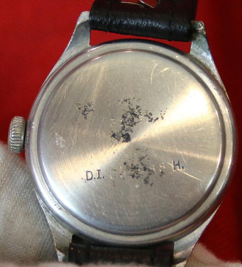 A Super and Intriguing WW2 German, Third Reich, Military, Surveillance Officer's Wrist Watch, Stamped, DI H, Deutsches Inteligenz {or Italienisch For Afrika Korps} Heer. Made For The German Armed Forces By Helvetia Swiss Watch Co. Good Working Order and — image 5