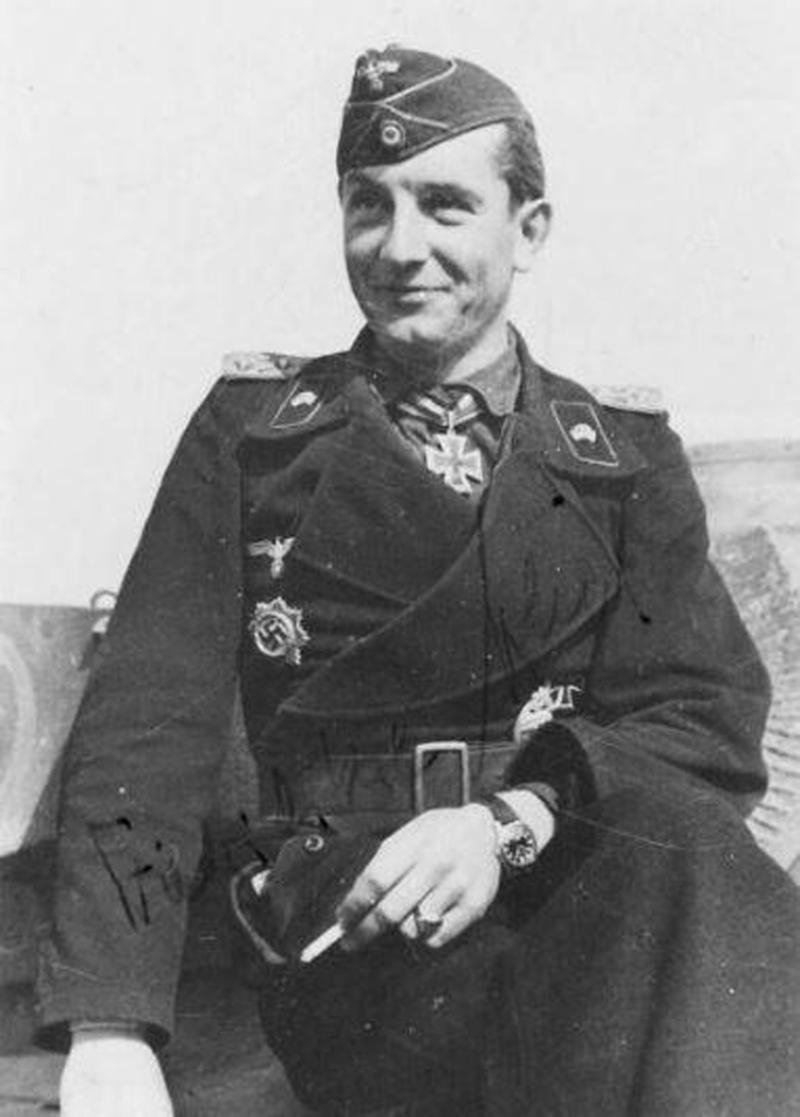 A Super and Intriguing WW2 German, Third Reich, Military, Surveillance Officer's Wrist Watch, Stamped, DI H, Deutsches Inteligenz {or Italienisch For Afrika Korps} Heer. Made For The German Armed Forces By Helvetia Swiss Watch Co. Good Working Order and — image 6