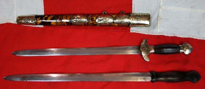A Most Scarce Antique Ching Dynasty Chinese Shuāngjiàn (雙劍). A Twin-Sword Jian, Late 18th Early 19th century. Near Identical to Admiral Sir James Hanway Plumbridge's Sword in the National Maritime Museum Collection. His Sword Was a Single Blade Version — image 5